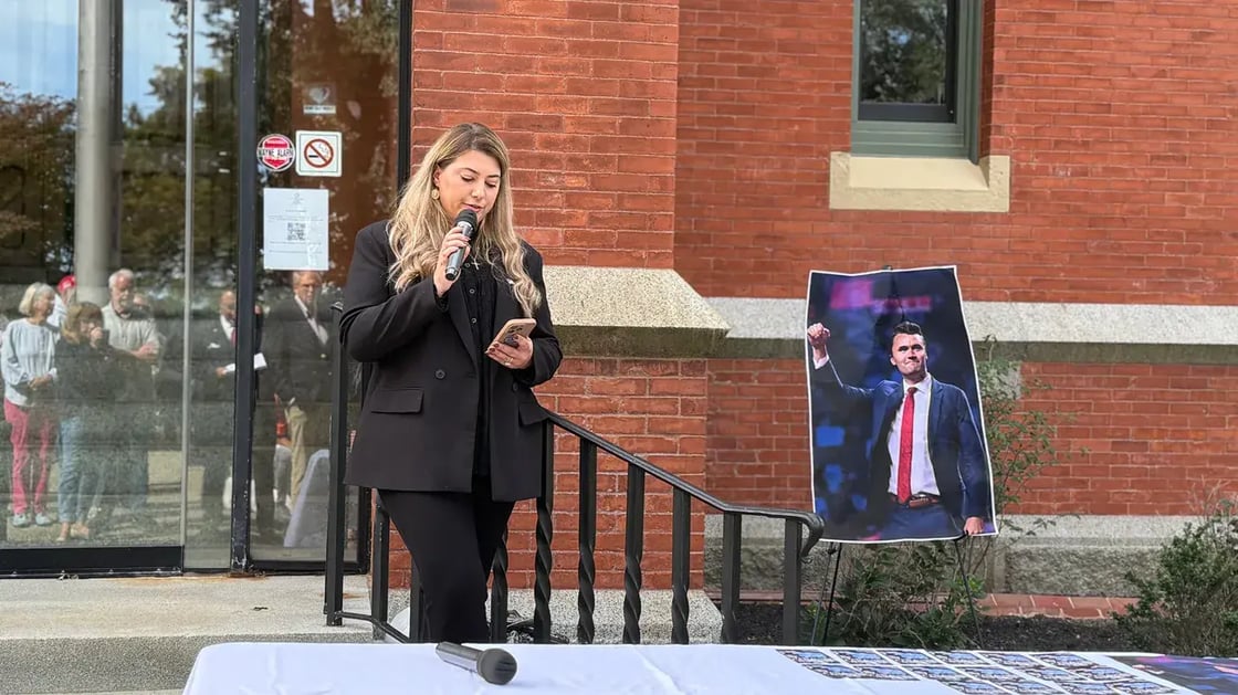 EA43A7AA-0F4E-4DF4-AE2C-A6CE8C32F187