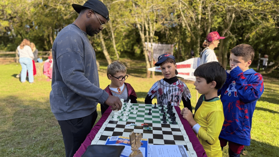 Screenshot 2025-10-23 at 20-17-52 Nearly 900 attend Scarecrow Stroll and contest in Marblehead