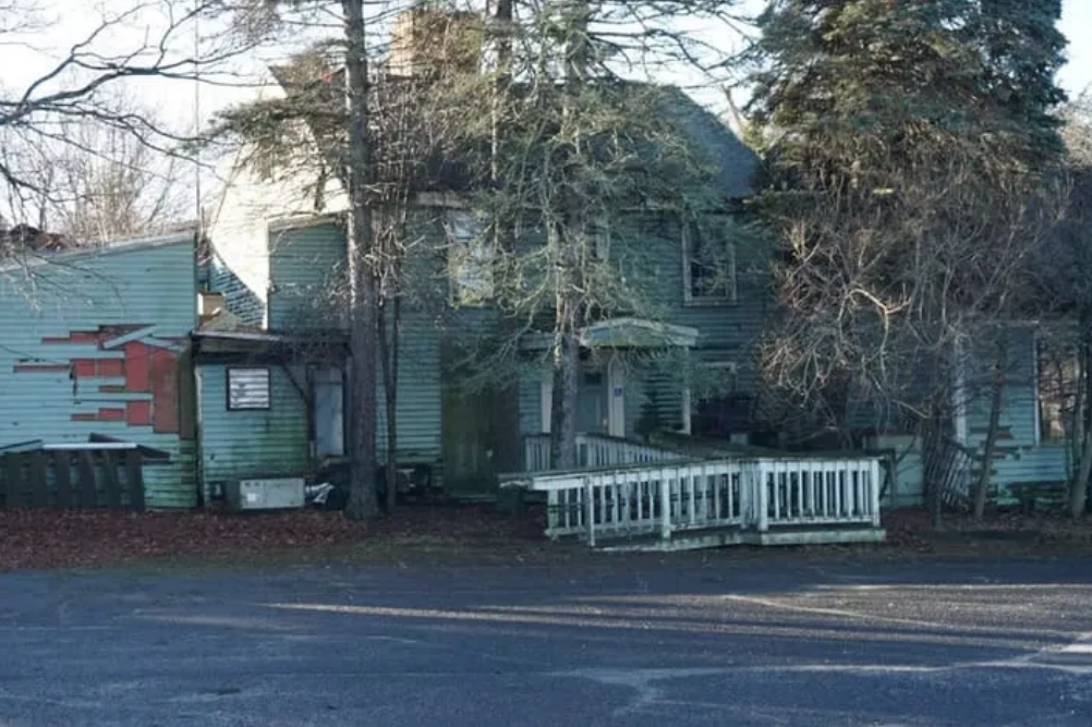 Screenshot 2025-11-06 at 19-47-44 Gen. John Glover’s deteriorating farmhouse earns spot on state endangered list